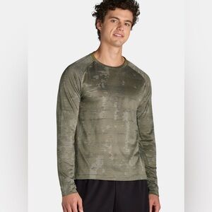 ATHLETIC WORKS Mens Size 3XL 54-56 Jacquard Active T-Shirt Lightweight New